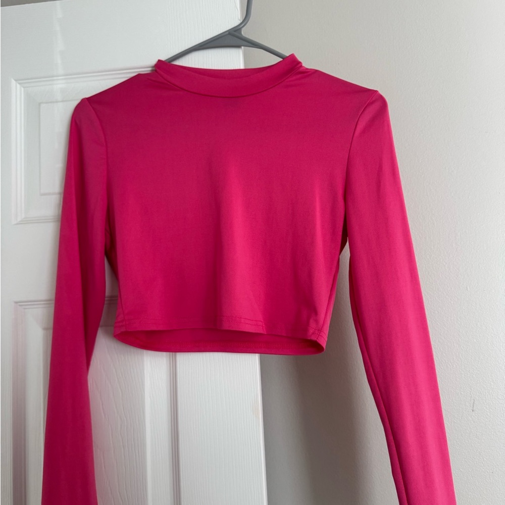 SHEIN Fuchsia Long Sleeve Crop Top